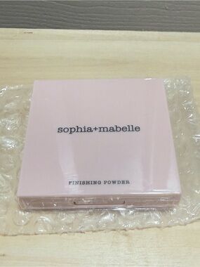 Sophia+Mabelle Finishing Powder - porcelain petal